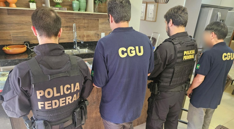 Agentes identificados da Polícia Federal e da CGU durante a Operação Dirus
